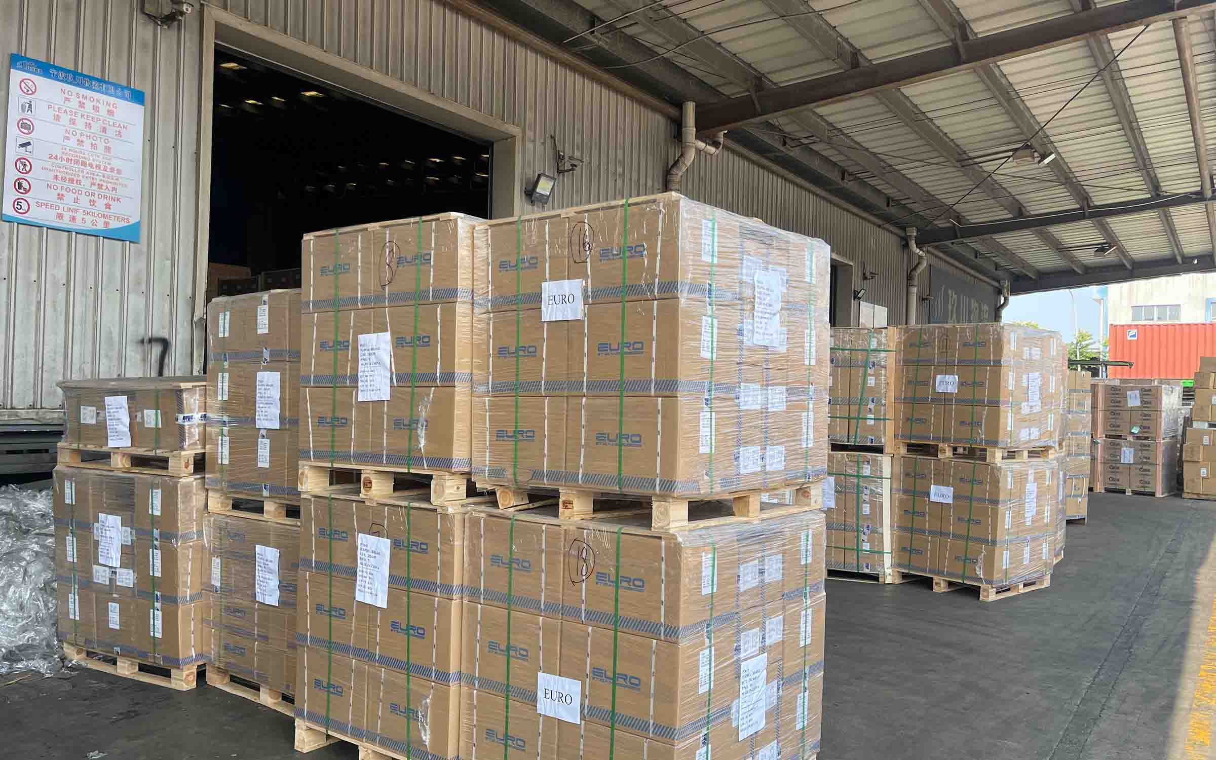 Wholesale AC compressor order prepared for international shipment