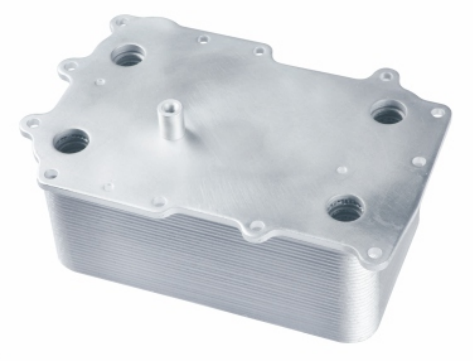 OEM 1725348/1780140 Oil Cooler – durable heat exchanger for heavy-duty use, ideal for importers & wholesalers.