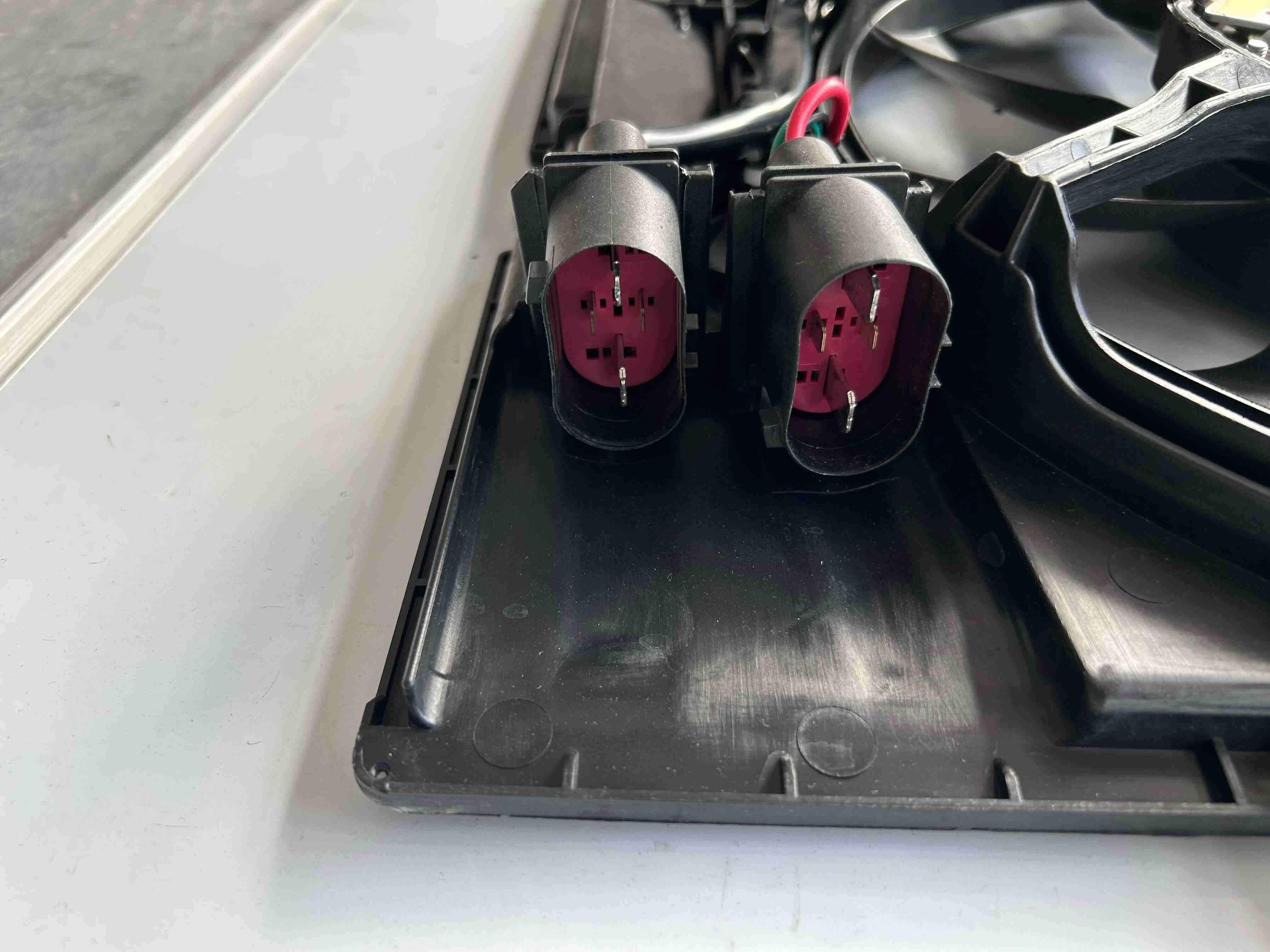 Audi A8 2019-2025 radiator cooling fan assembly 8W0121207A for importers and distributors