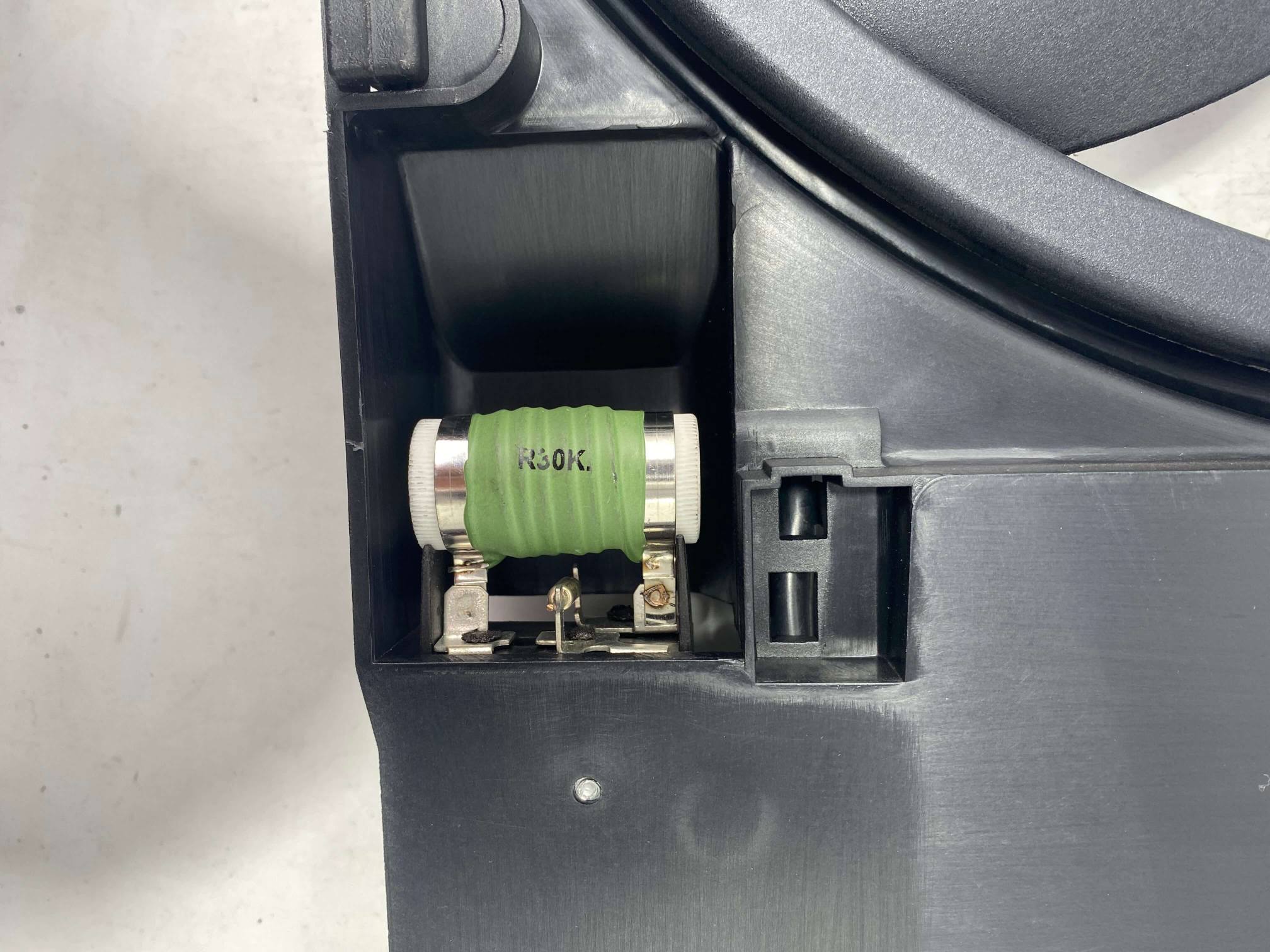 Durable electric engine cooling fan 17117541092 for Mini Cooper R50 R53 bulk order available