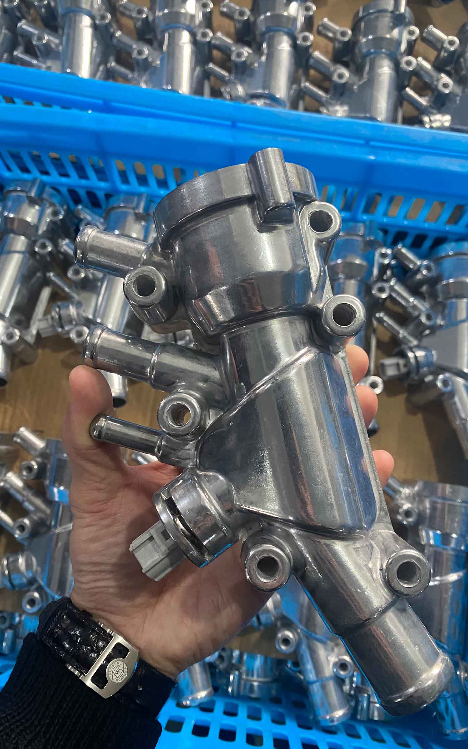 High-quality automotive thermostat construction details