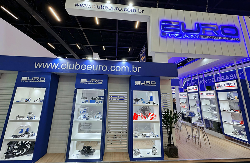 Elecdura team showcasing products and solutions at international industry exhibition