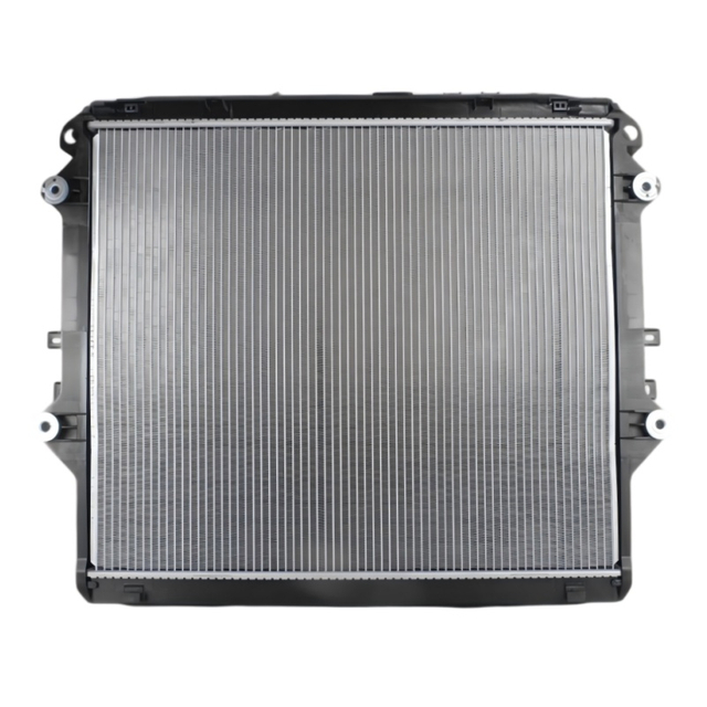 Wholesale Toyota Hilux Radiator 16400-0L431; 2.8L 2016-2019 Brazed Core; Custom branding and packaging for importers.