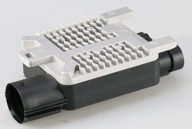 OEM 6W1Z8B658AB cooling fan control relay module for Ford Focus