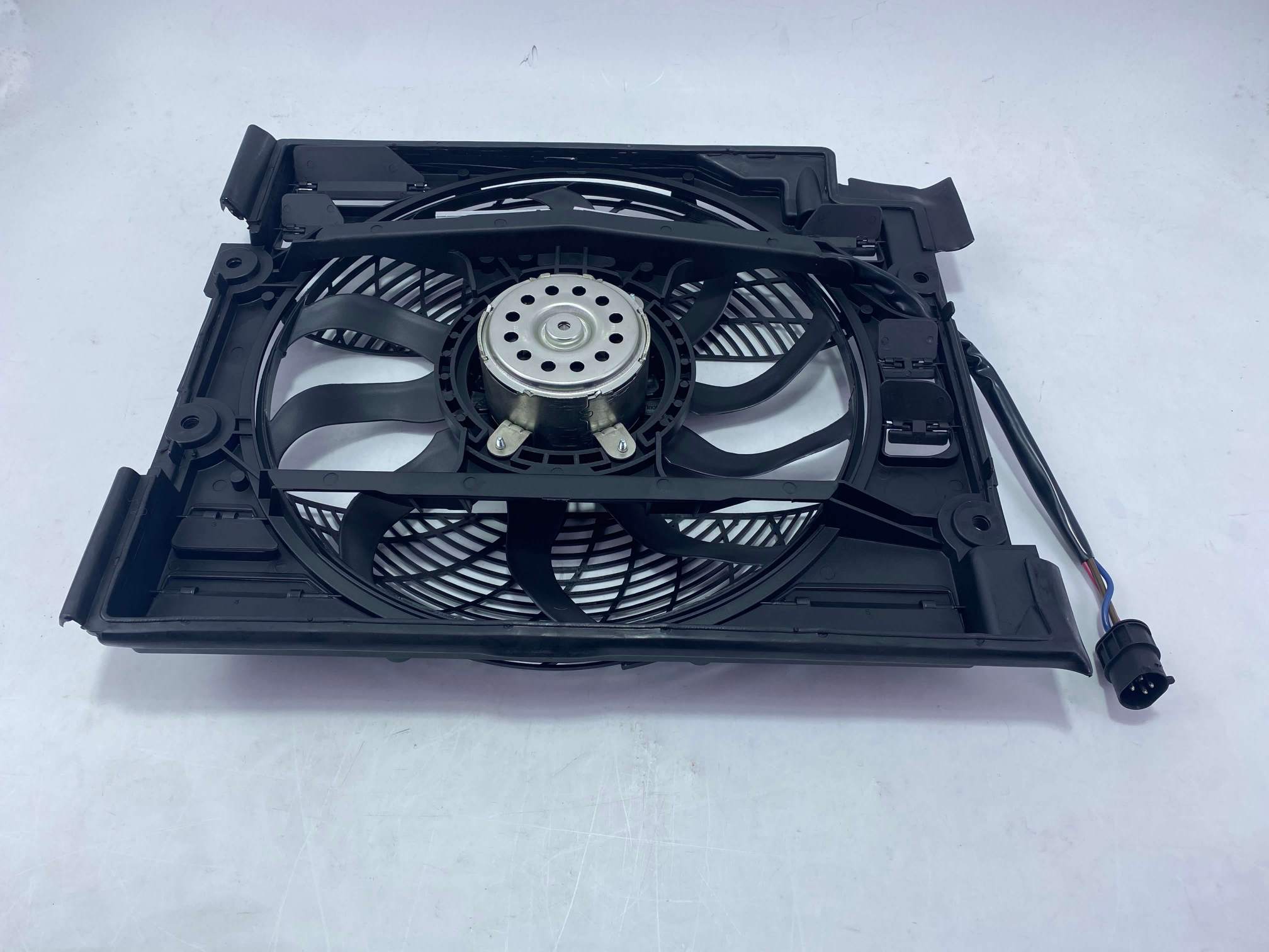 Durable brushless radiator fan 64546921383 for BMW 7 Series E38 Z8 bulk purchase available