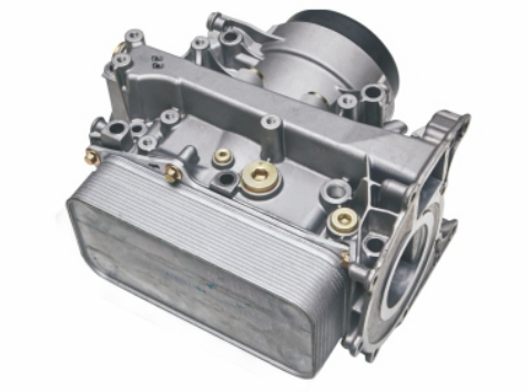 OEM 04905483 Oil Cooler Box Assembly for Deutz Volvo TCD4L2013 engines, perfect for importers and wholesalers.
