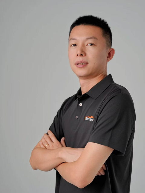 Elecdura Cooling Technology and Engineering Director Willian