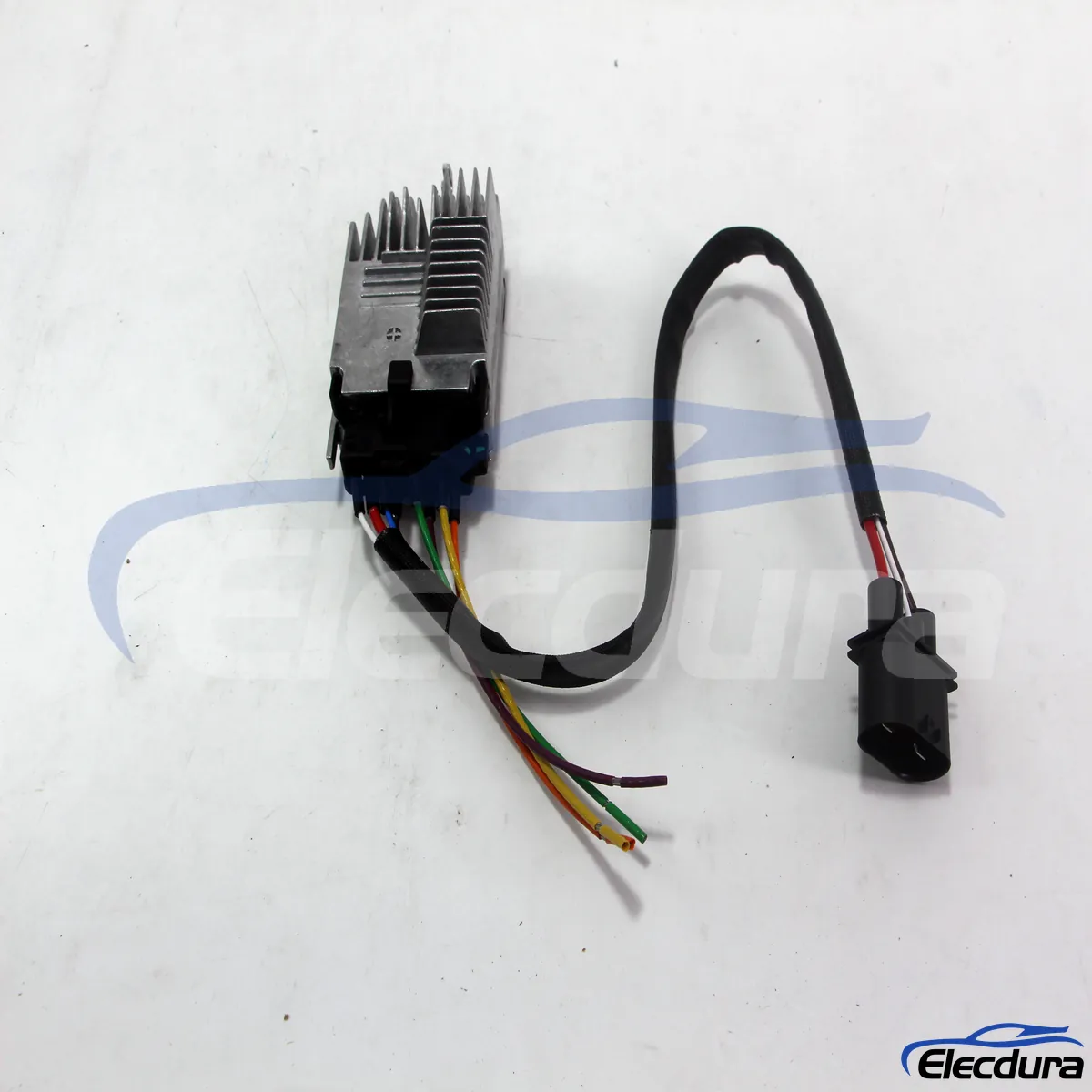 Zesp&oacute;ł wentylatora chłodzącego Audi Q5 4F0959501E do zasilania dystrybutora