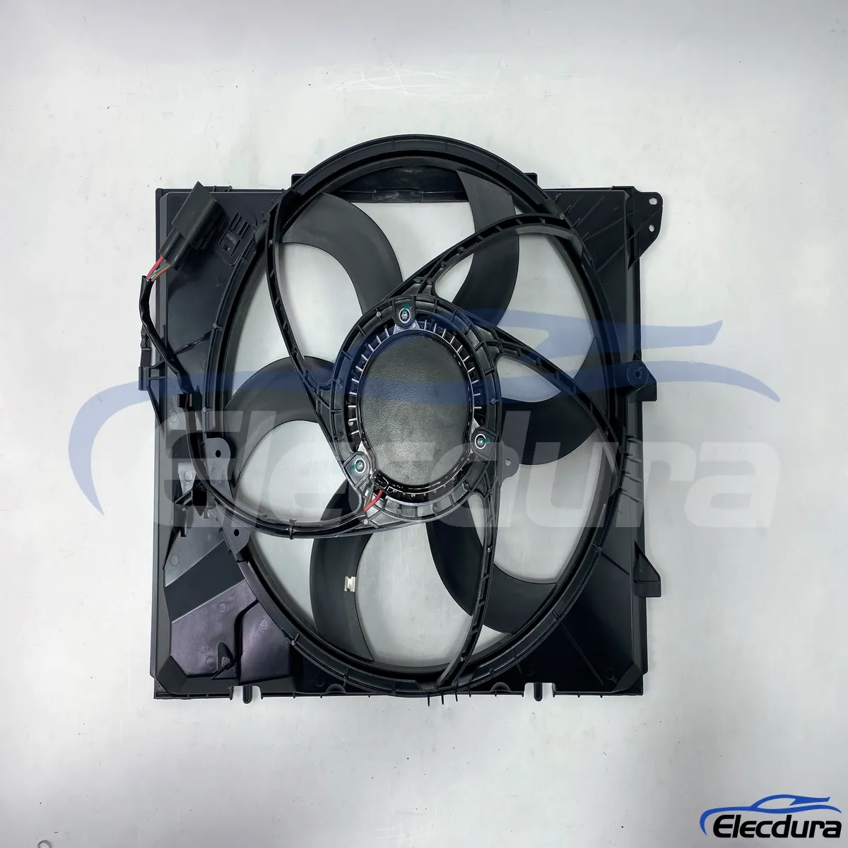 17427547305 hűtőventil&aacute;tor csere BMW szervizbe