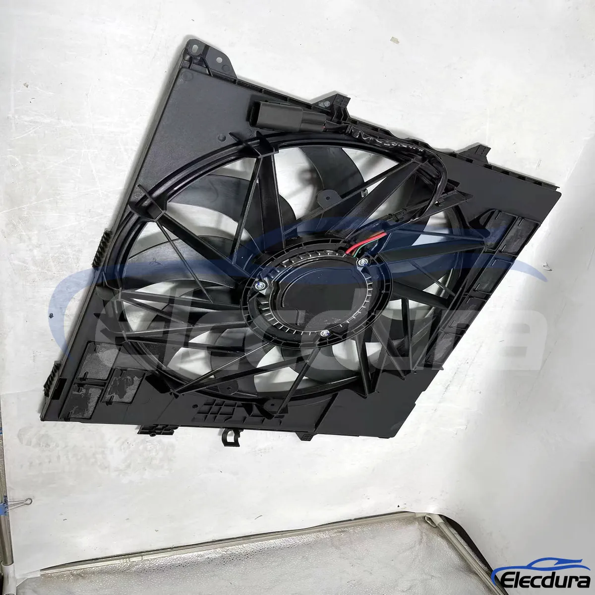BMW Brushless Radiator Cooling Fan Assembly OE replacement 17427593850 bulk parts supply