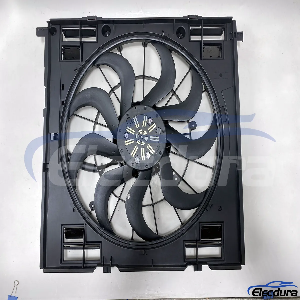 Substitui&ccedil;&atilde;o do ventilador de refrigera&ccedil;&atilde;o do radiador 17428487637 para oficinas BMW