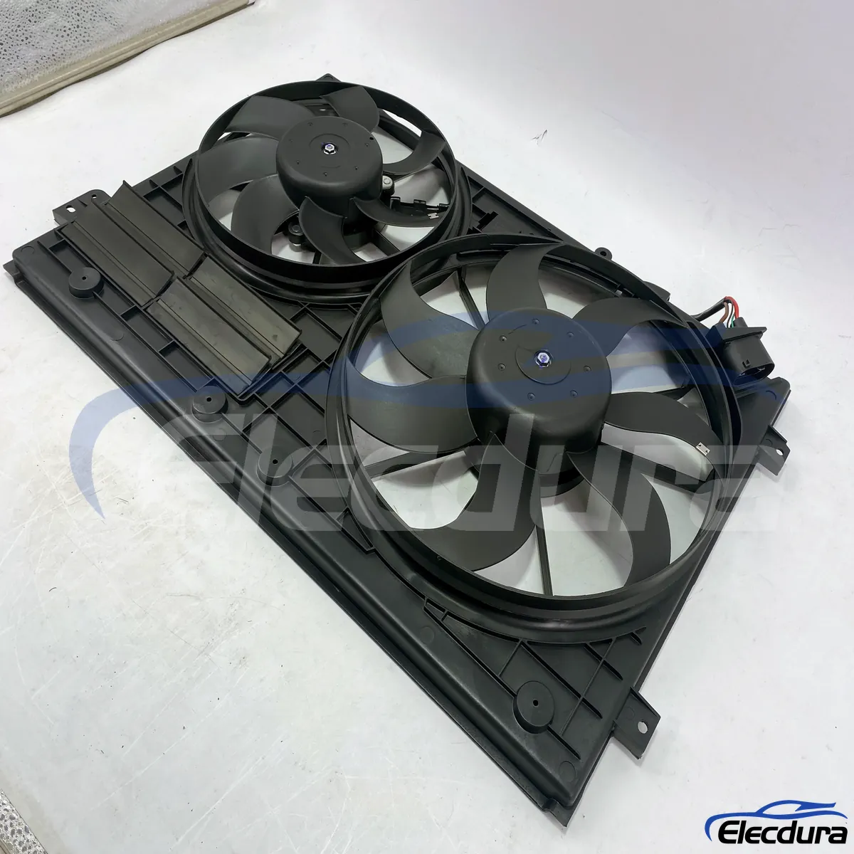 1K0121205AB フォルクスワーゲン ラジエーター冷却ファン交換輸入業者および販売業者向け