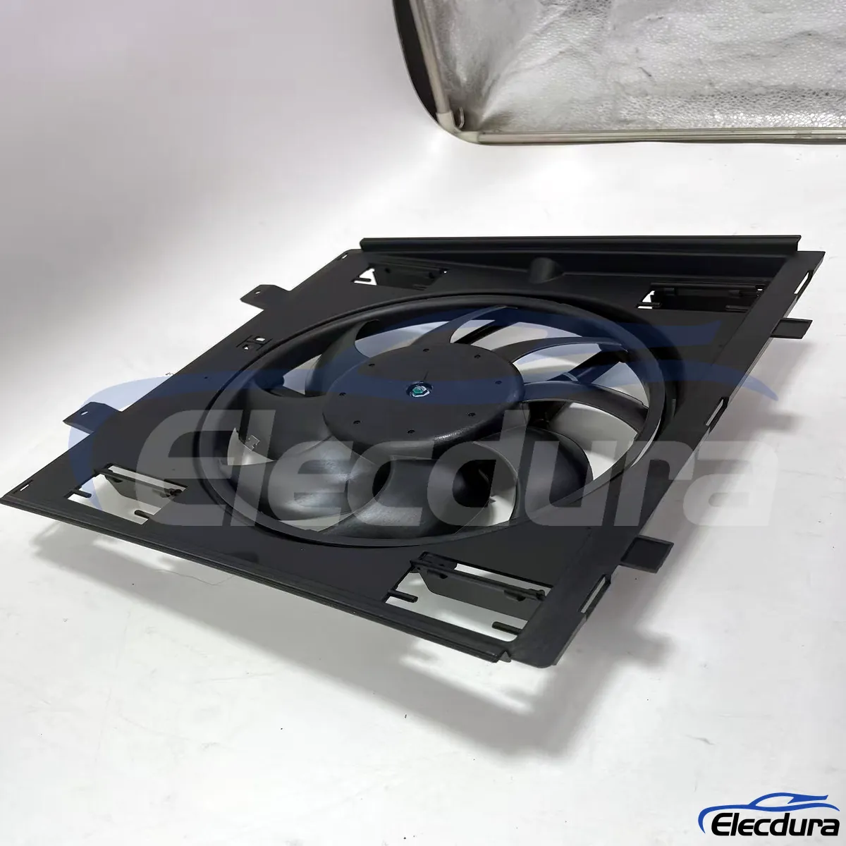 Porsche 997, Boxster, Cayman hűtőventil&aacute;tor csere 99762403603 forgalmaz&oacute;knak