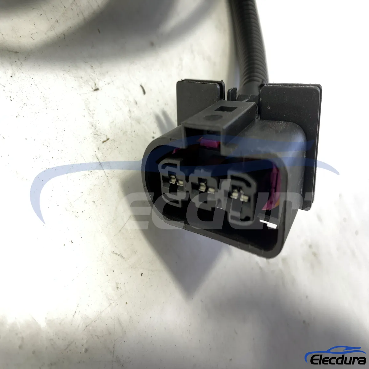 Aftermarket radiator cooling fan assembly matched by OE 33D959455 for bulk orders