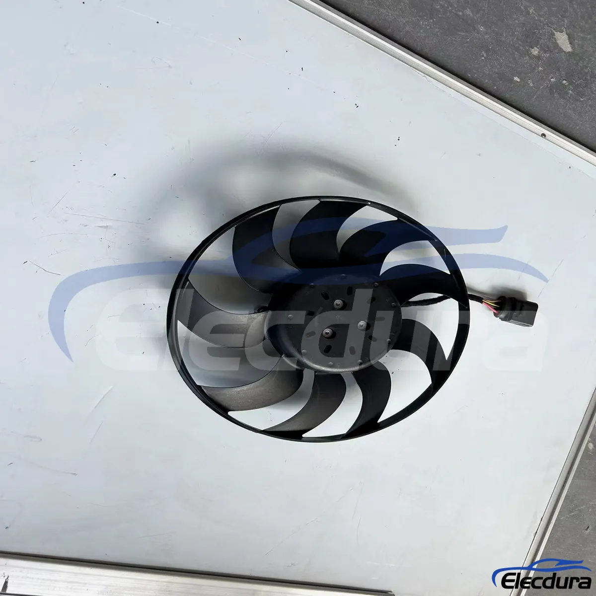 7N0959455L Volkswagen hűtőventil&aacute;tor csere importőr&ouml;knek &eacute;s forgalmaz&oacute;knak