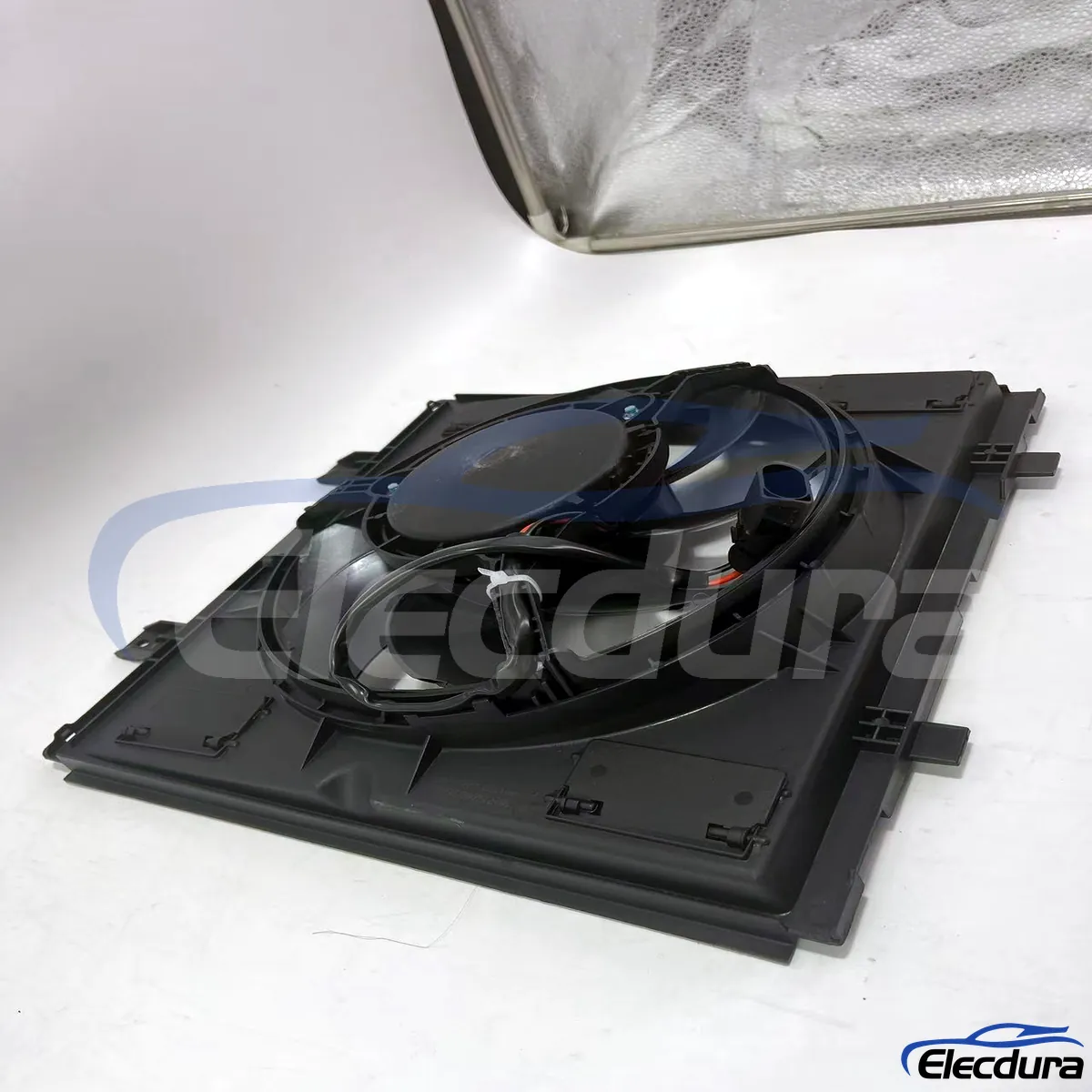 Porsche OE csere hűtőventil&aacute;tor 99762403603 nagykereskedelmi programokhoz