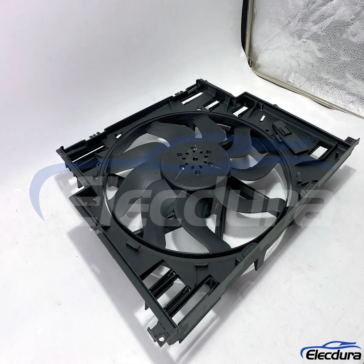 Ut&aacute;ngy&aacute;rtott kefe n&eacute;lk&uuml;li radi&aacute;tor hűtőventil&aacute;tor 17428591441 importőr&ouml;knek &eacute;s nagykereskedőknek