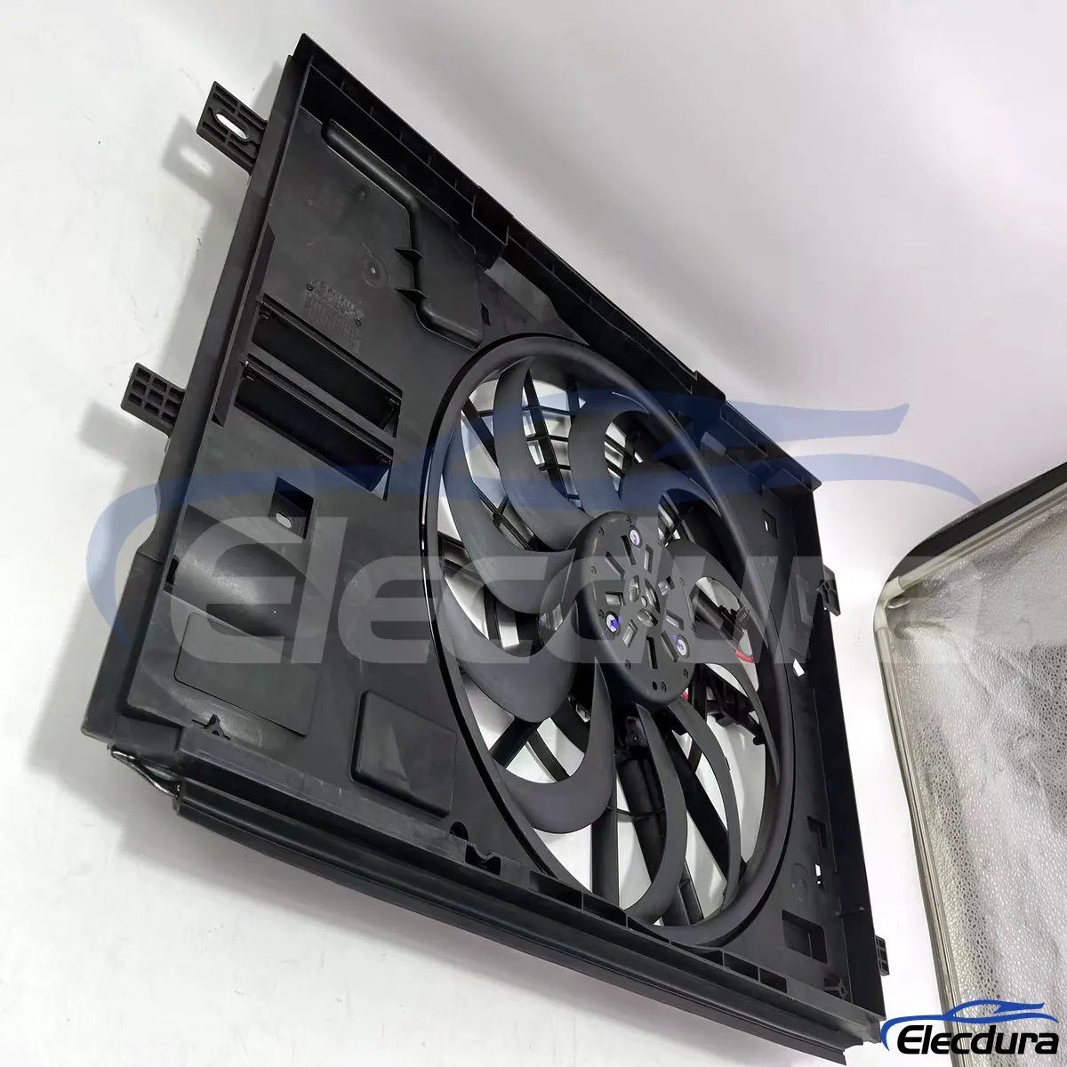 Motor Kipas Pendingin Mesin 9438315380 untuk Sumber Suku Cadang Pengganti Massal Peugeot 508L