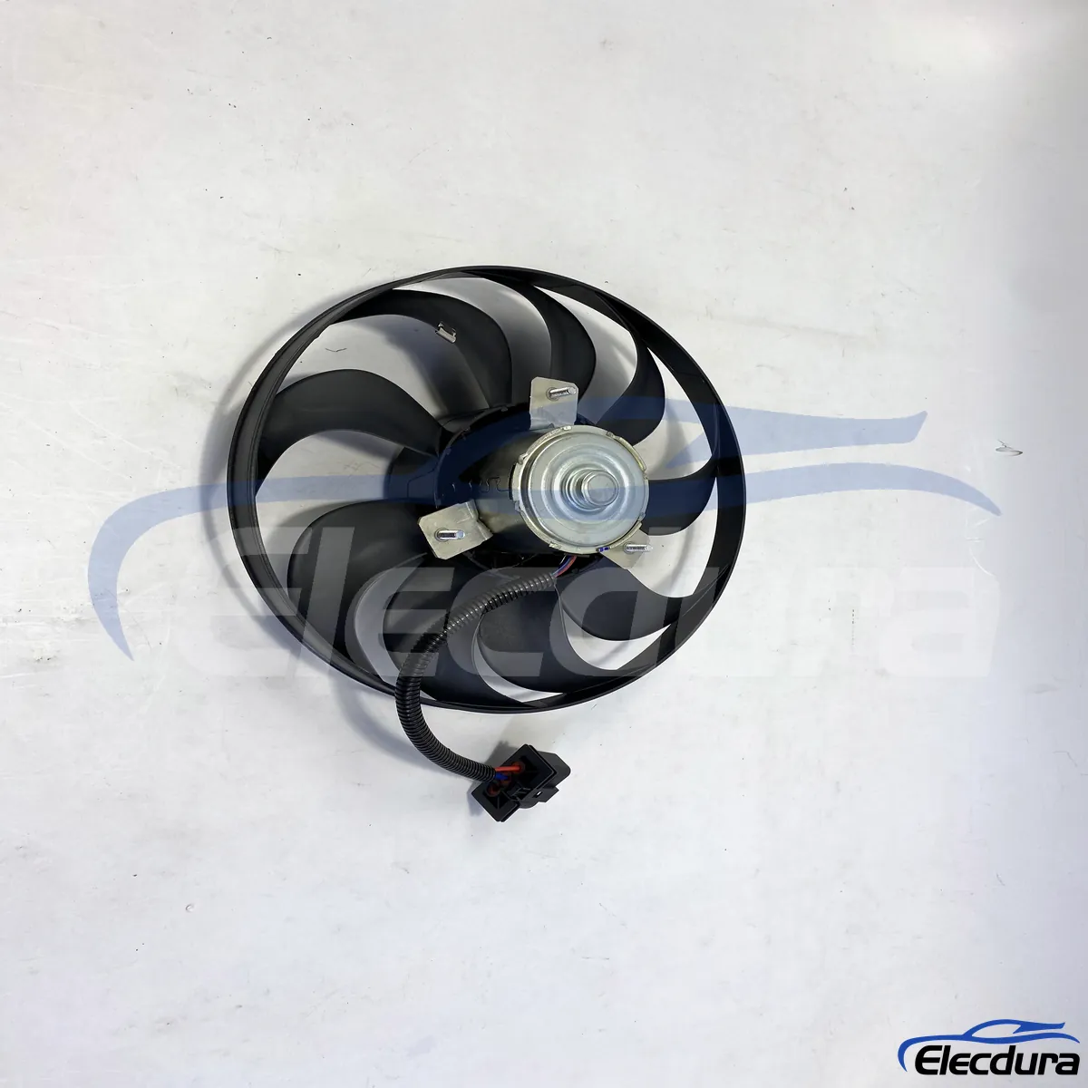 Volkswagen hűtőventil&aacute;tor OE 330959455A professzion&aacute;lis alkatr&eacute;szcsere-programokhoz