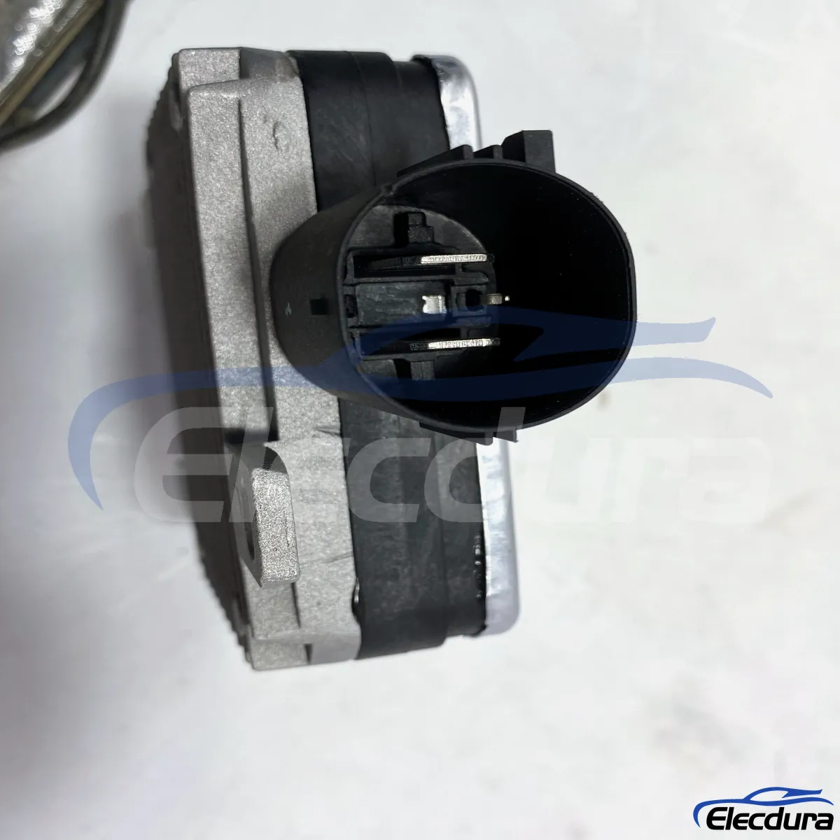 Ford OE csere hűtőventil&aacute;tor 7T438C609BA nagykereskedelmi programokhoz