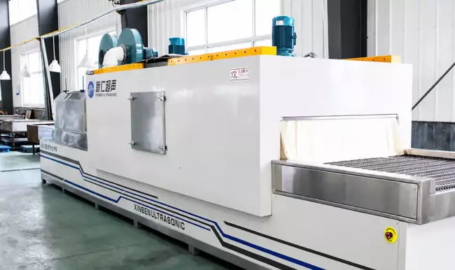 Hydraulic oil cooler manufacturing process inside the factory workshop