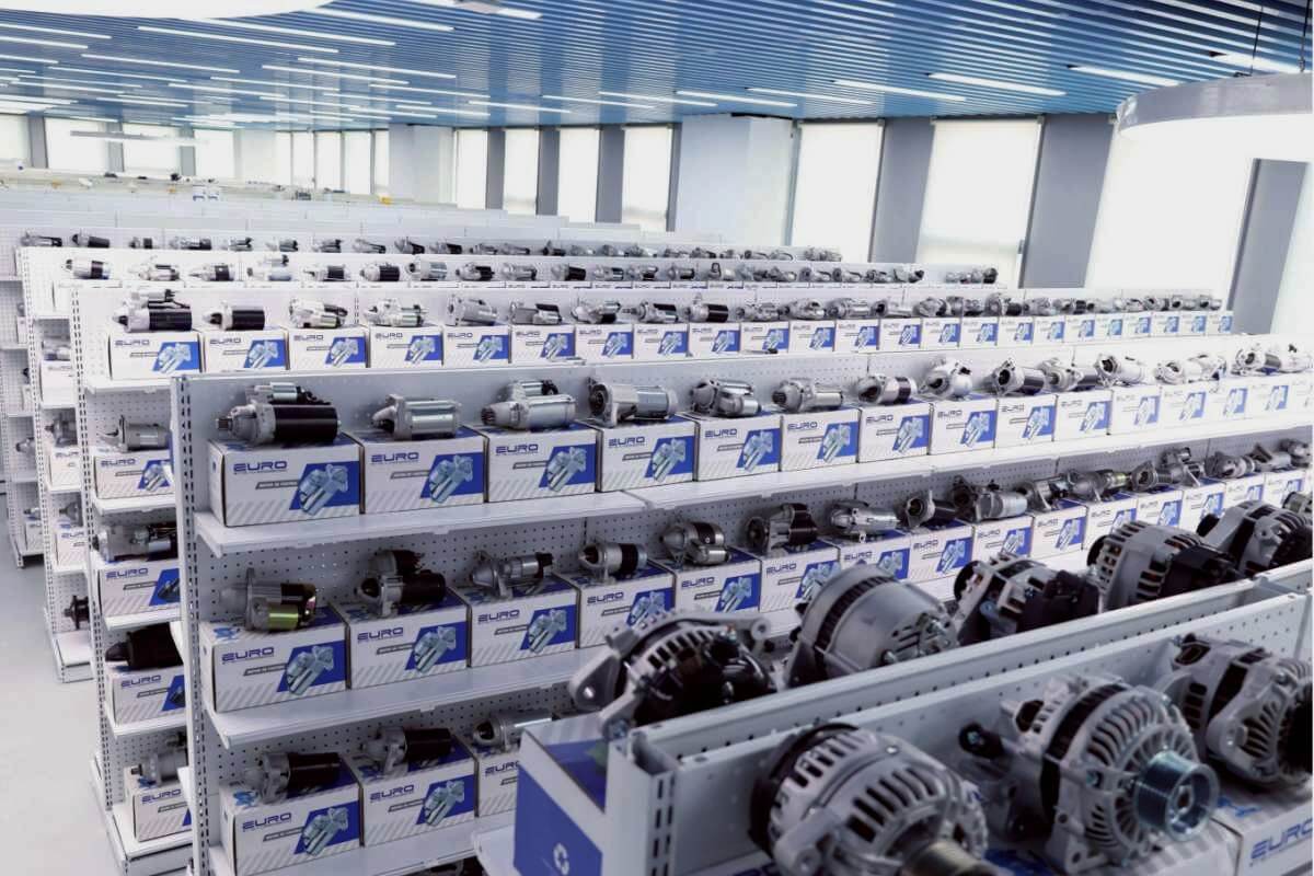 multi SKU auto parts shelving display showroom