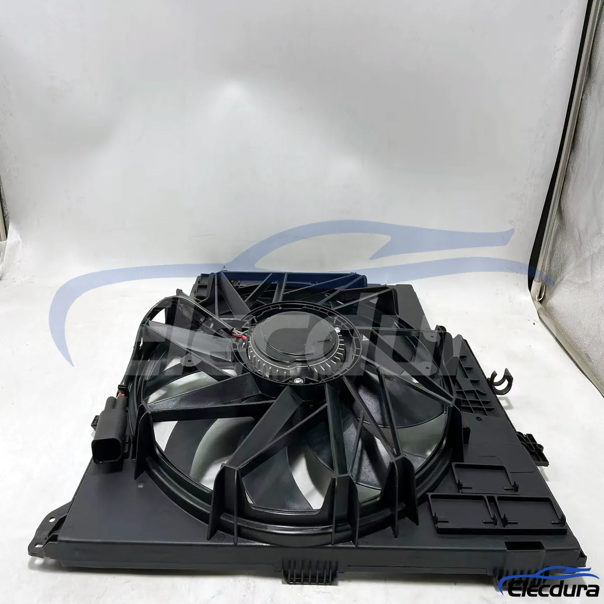 BMW F25 冷却ファン アセンブリ17427601176ディストリビュータ供給用