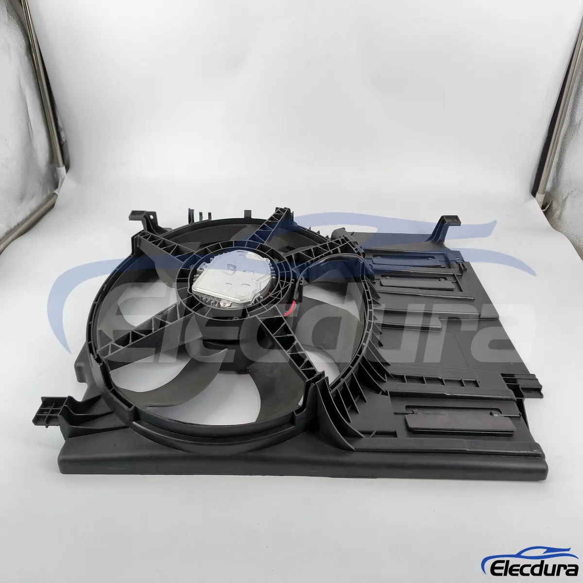 BMW F60 K&uuml;hlerl&uuml;fterbaugruppe 17427646410 f&uuml;r die Verteilerversorgung