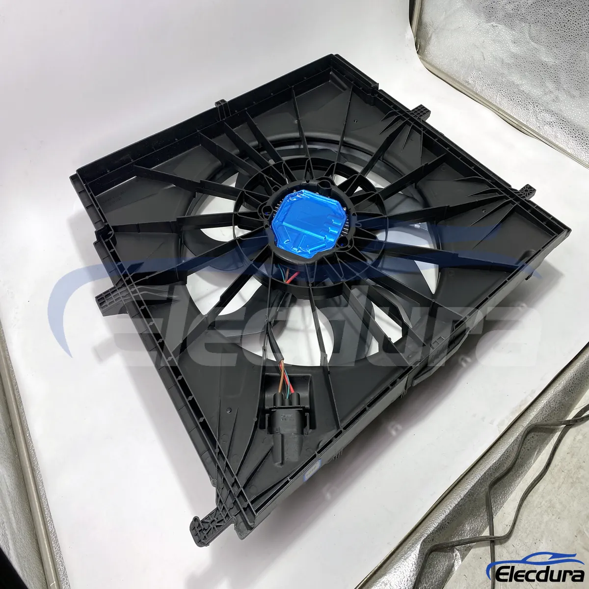 Recambio ventilador de refrigeraci&oacute;n Mercedes-Benz W447 A4479060212 para distribuidores
