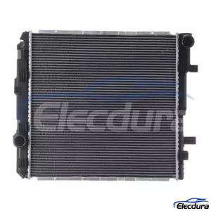 Ut&aacute;ngy&aacute;rtott Mercedes-Benz Truck Motor hűtőradi&aacute;tor 9705000303 Atego 1418 nagykereskedelmi csere