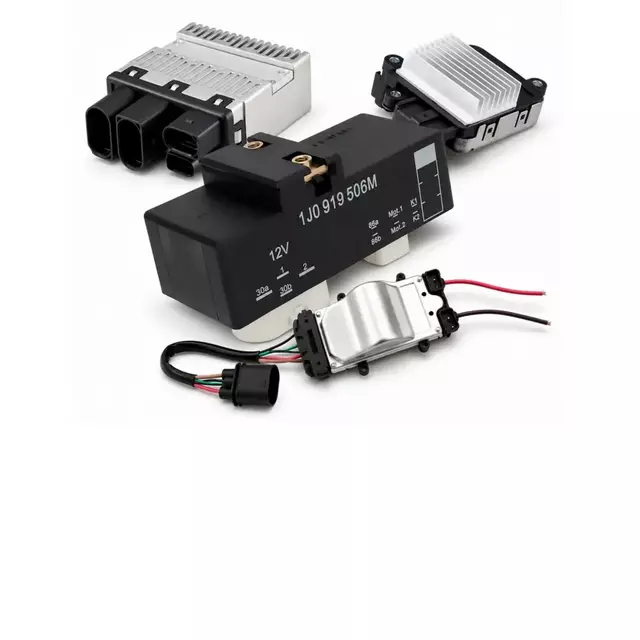Fan control modules for vehicle radiator cooling fan operation