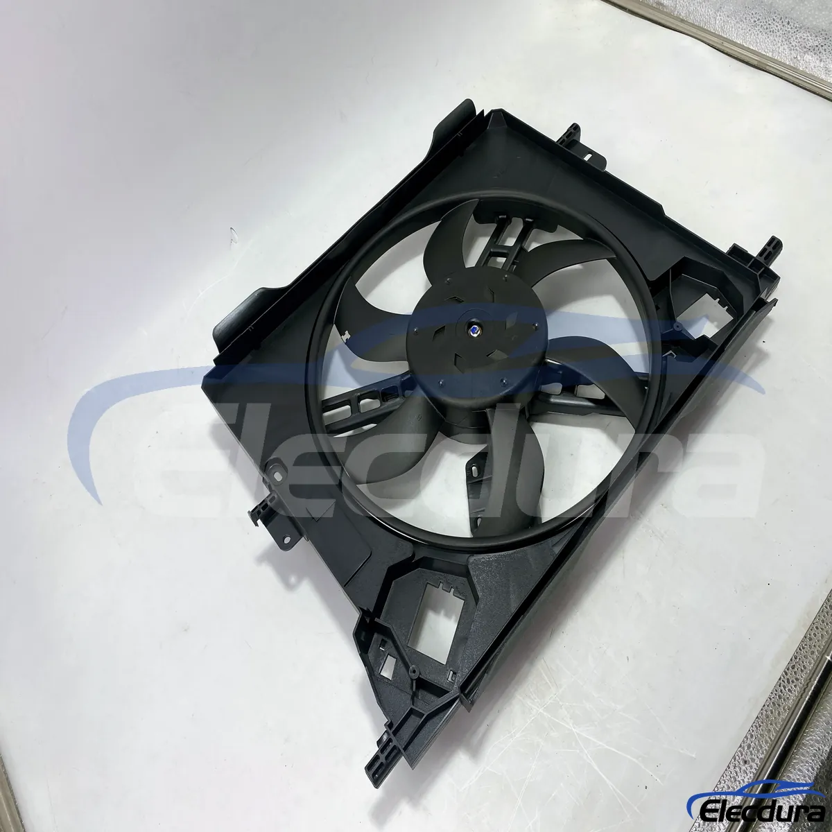 Mercedes-Benz W453, Smart v&yacute;měna chladic&iacute;ho ventil&aacute;toru A4539064300 pro distributory