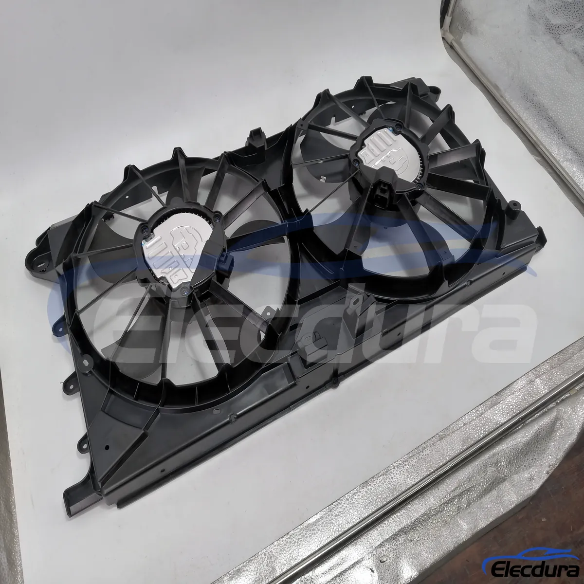 Ford F-150, pengganti kipas pendingin Ekspedisi HL3Z8C607C untuk distributor