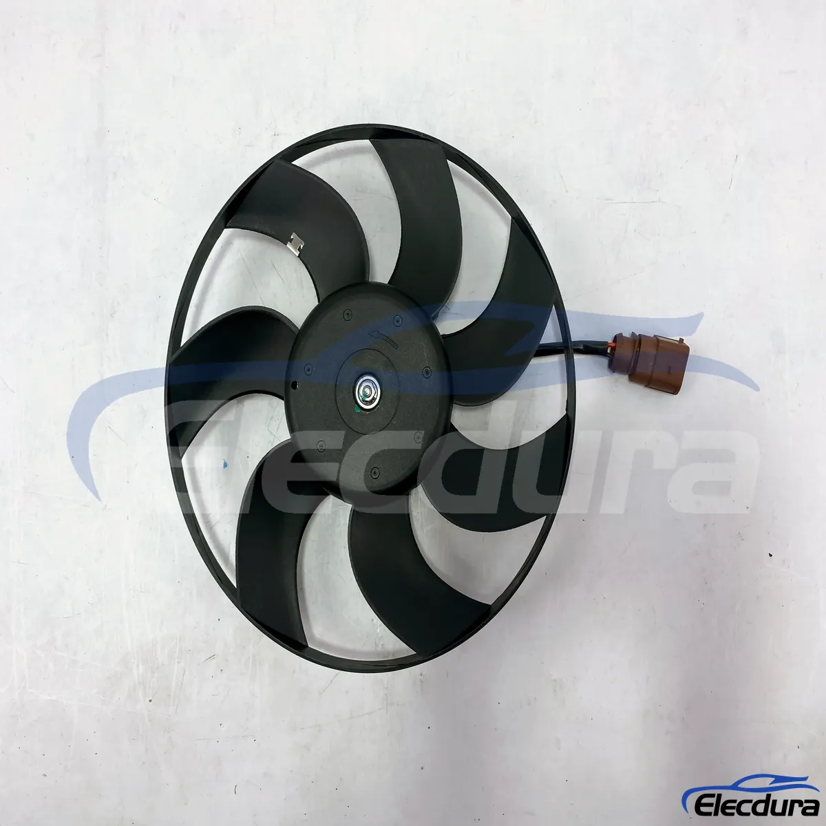 Ut&aacute;ngy&aacute;rtott radi&aacute;tor hűtőventil&aacute;tor motor, az OE 1K0959455CT szabv&aacute;nynak megfelelően t&ouml;meges rendel&eacute;sekhez