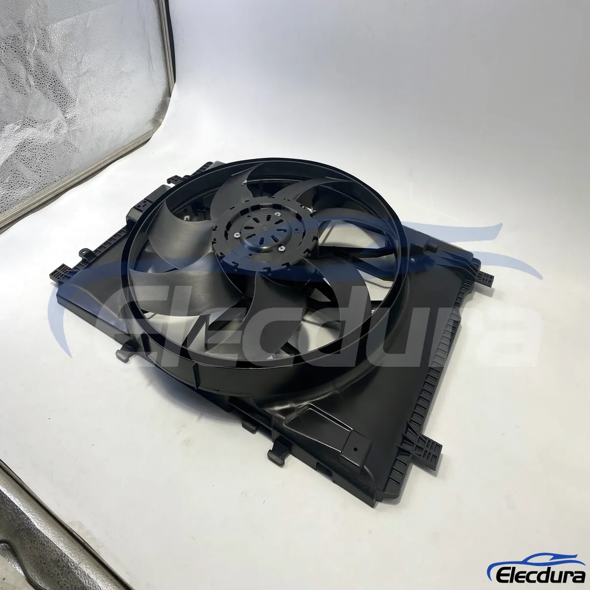 Conjunto de ventilador de refrigeraci&oacute;n de radiador doble del mercado de accesorios 2045000293 para suministro de piezas a granel